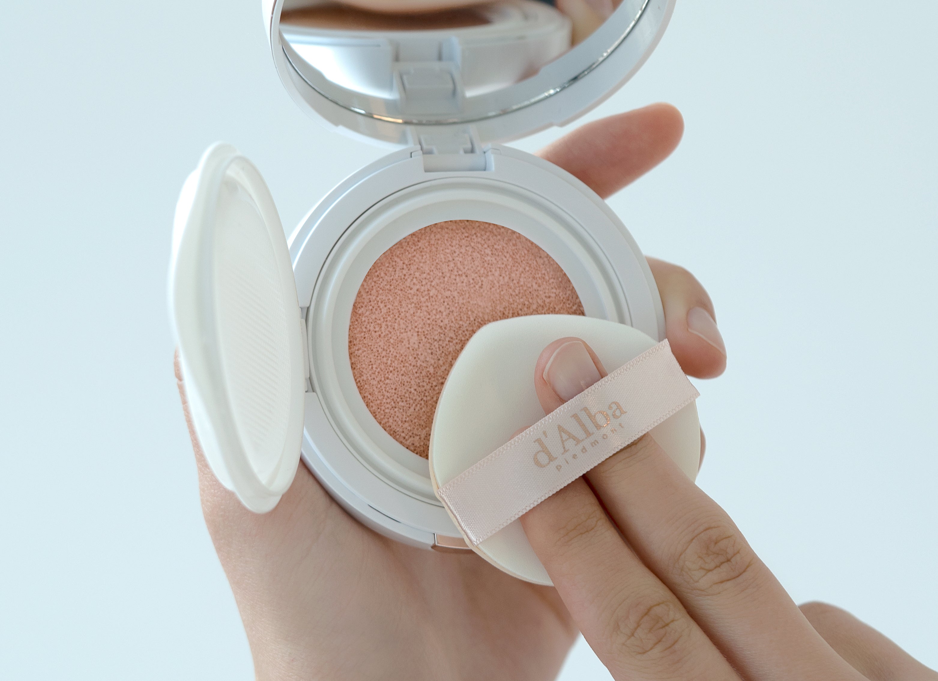 d’Alba Waterfull Tone‑Up Sun Cushion SPF50+ PA++++- 달바 톤업 선쿠션